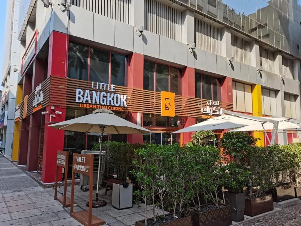 דירות דובאי Travelers Backpackers מראה חיצוני תמונה